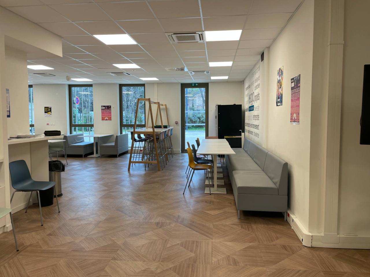 Bureau Aix-en-Provence 2303m² Location bureau Aix-en-Provence Bouches-du-Rhône OLBUR2530178 4